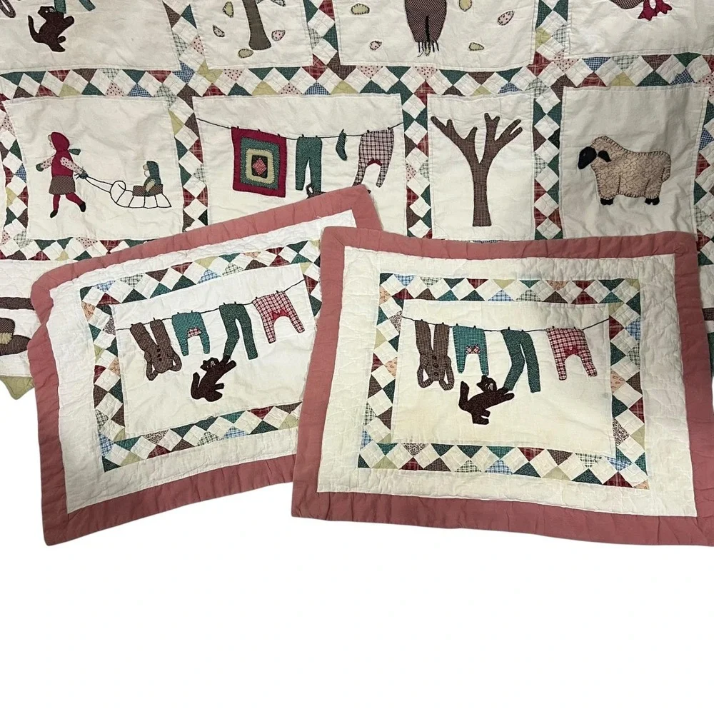 Vintage Folk Art Appliqué‎ Quilt Full Size with Matching Shams Story Quilt Set